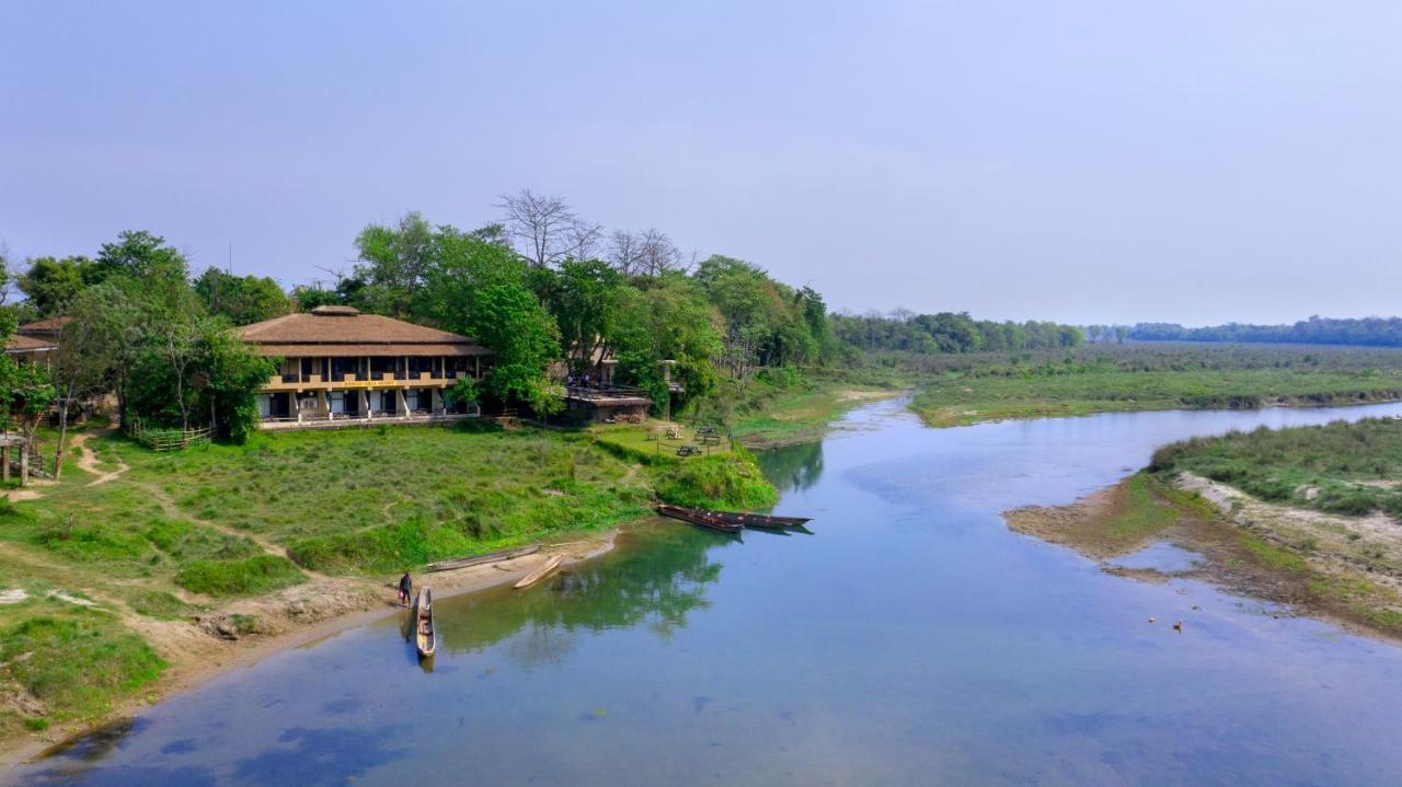 Jungle Villa Resort - Near Chitwan National Park Dış mekan fotoğraf