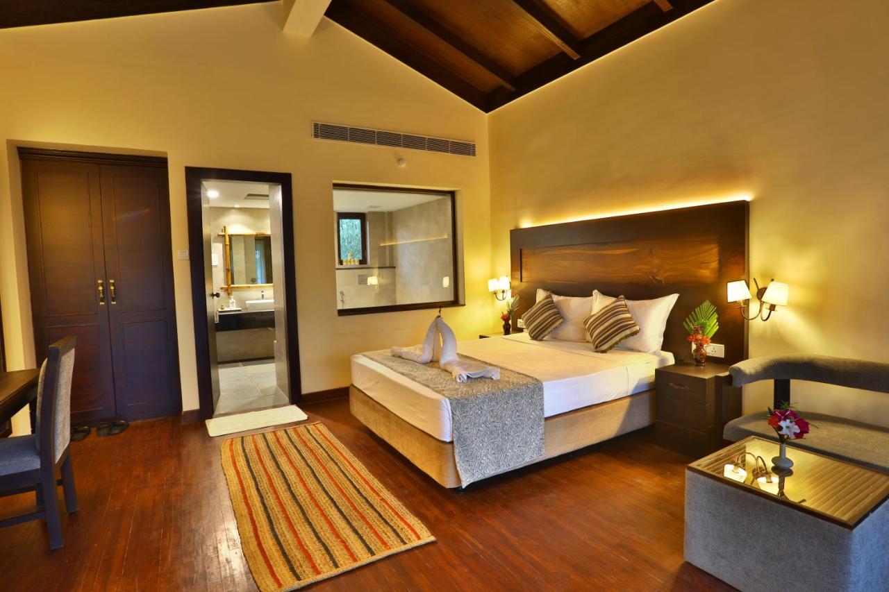Jungle Villa Resort - Near Chitwan National Park Dış mekan fotoğraf