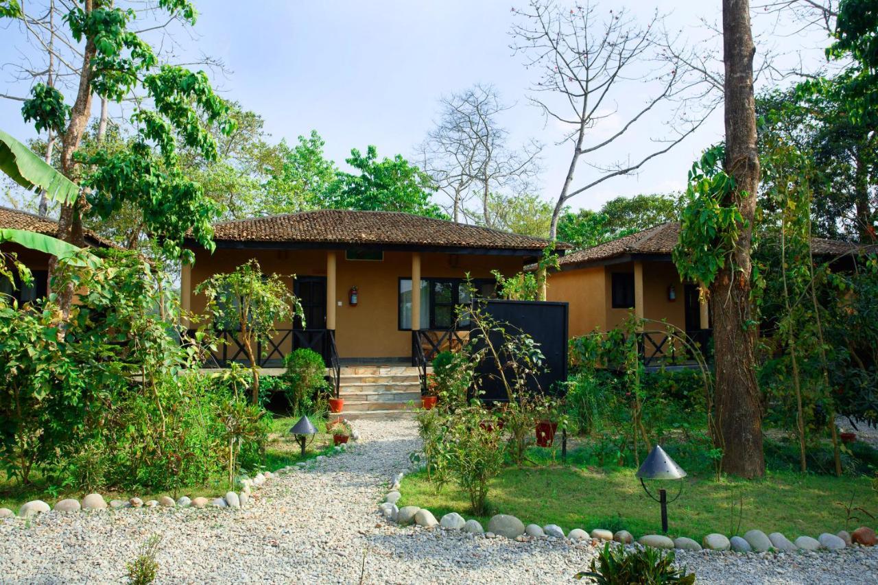 Jungle Villa Resort - Near Chitwan National Park Dış mekan fotoğraf