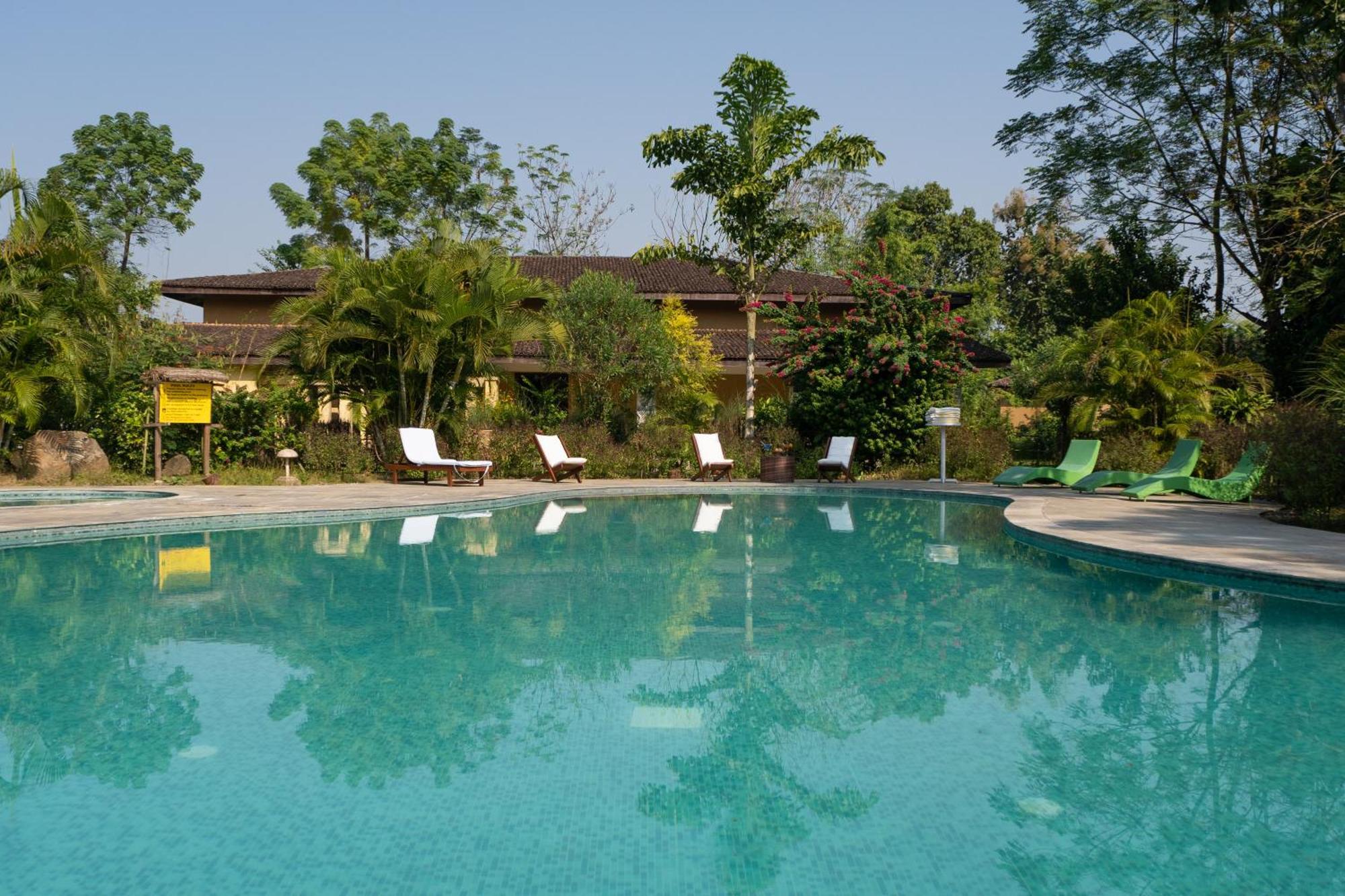 Jungle Villa Resort - Near Chitwan National Park Dış mekan fotoğraf