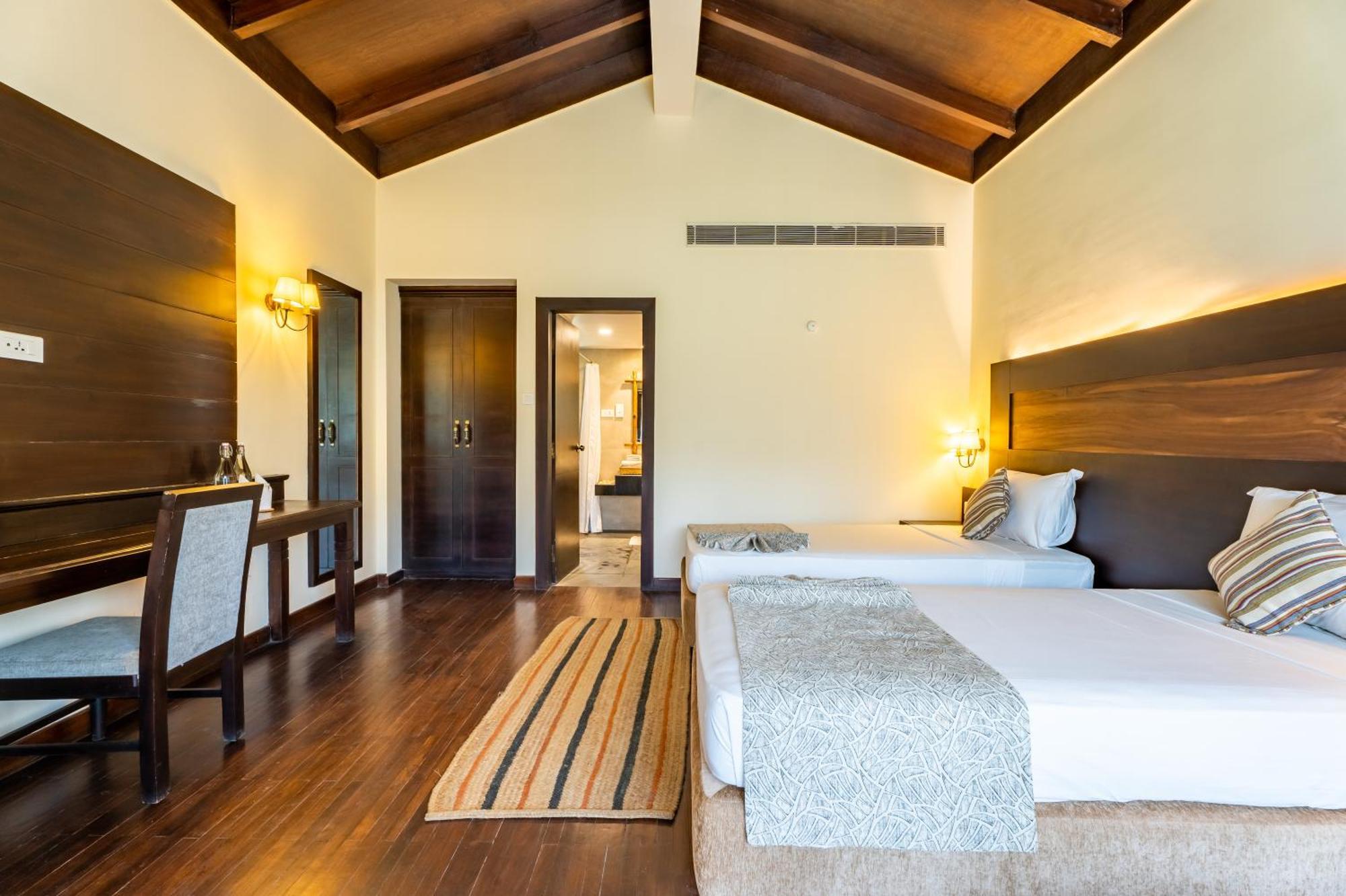 Jungle Villa Resort - Near Chitwan National Park Dış mekan fotoğraf